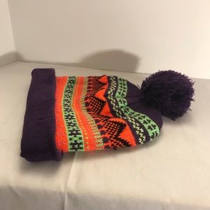 ADULT SIZE WINTER KNIT HAT POM BEANIE NWOT